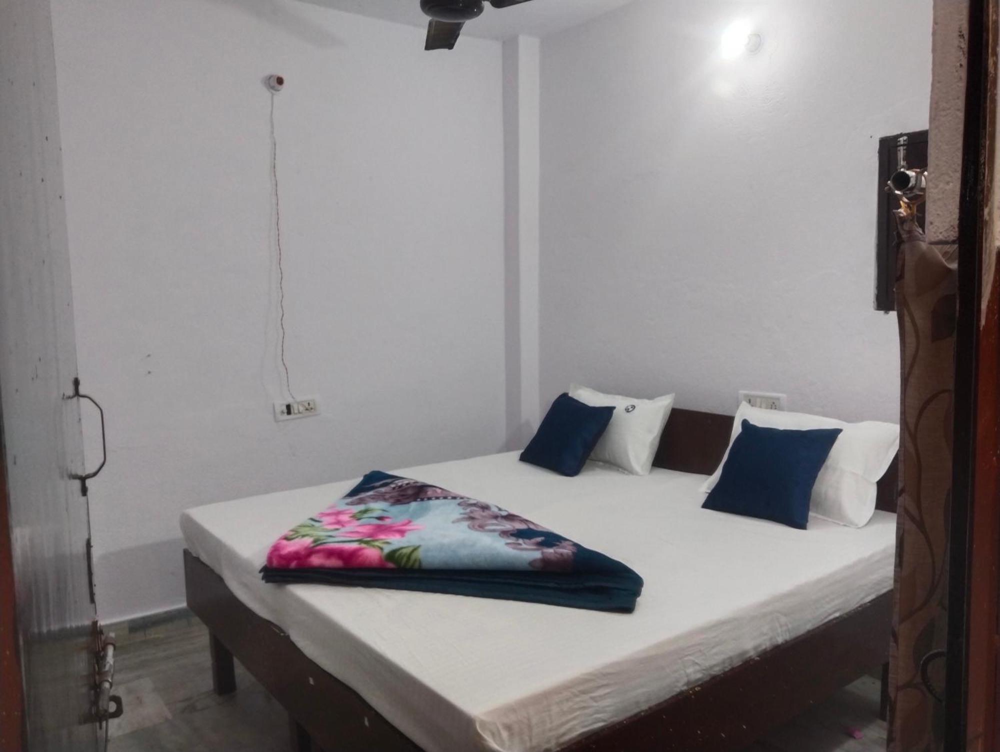 Rohit Paying Guest House Assi Ghat Varanasi Exterior foto